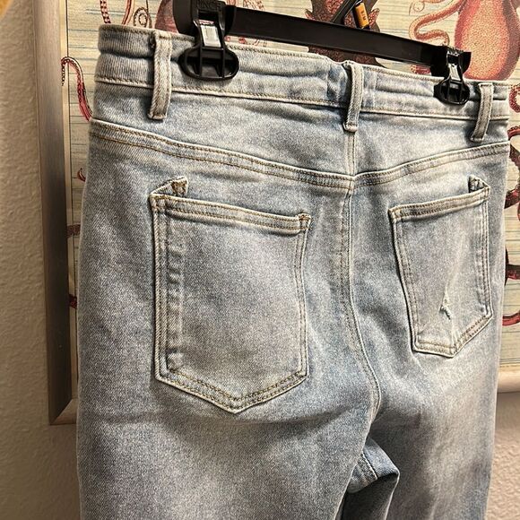 High Waisted Skinny Jeans, size 17 (Juniors) - Picture 3 of 16